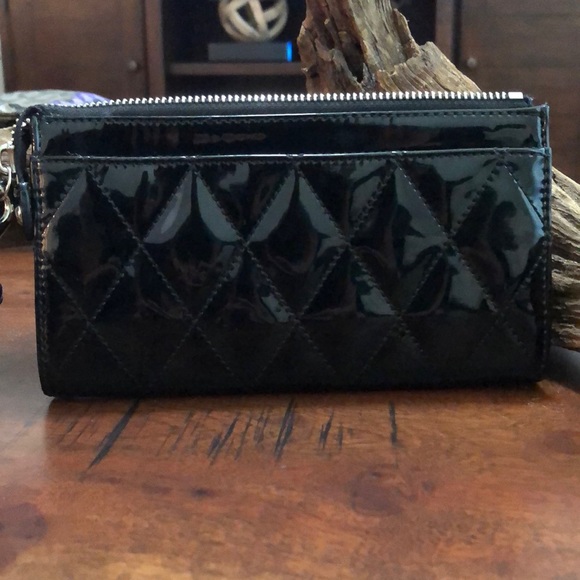 Coach Patent Leather Wristlet w/ dust cover - Picture 3 of 7